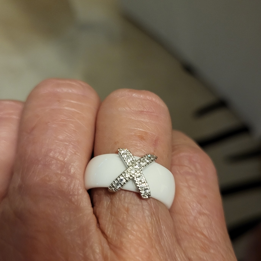 Designer Black Ceramic Zircon X Ring - Picture 3 of 3